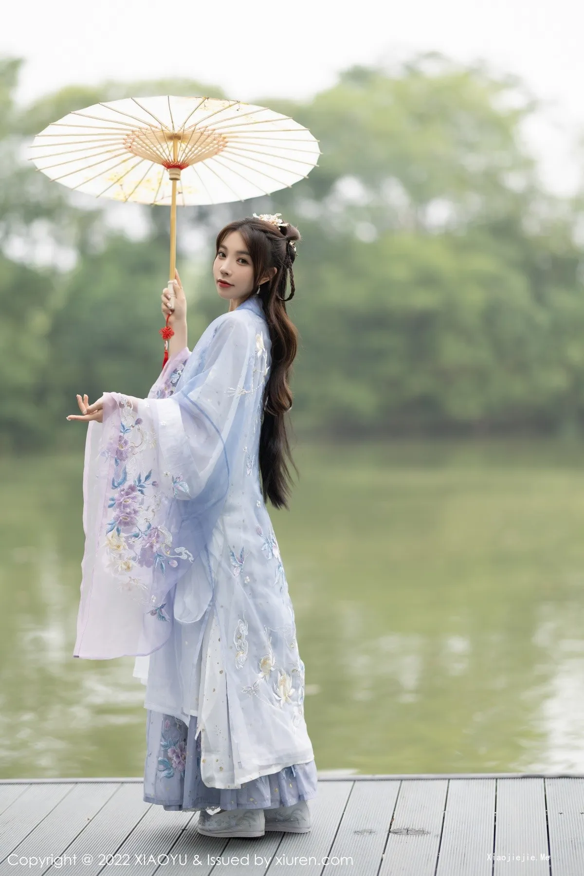 [XiaoYu画语界]Vol.866_女神徐莉芝Booty杭州旅拍浅紫色古装服配超薄无内肉丝诱惑写真94P