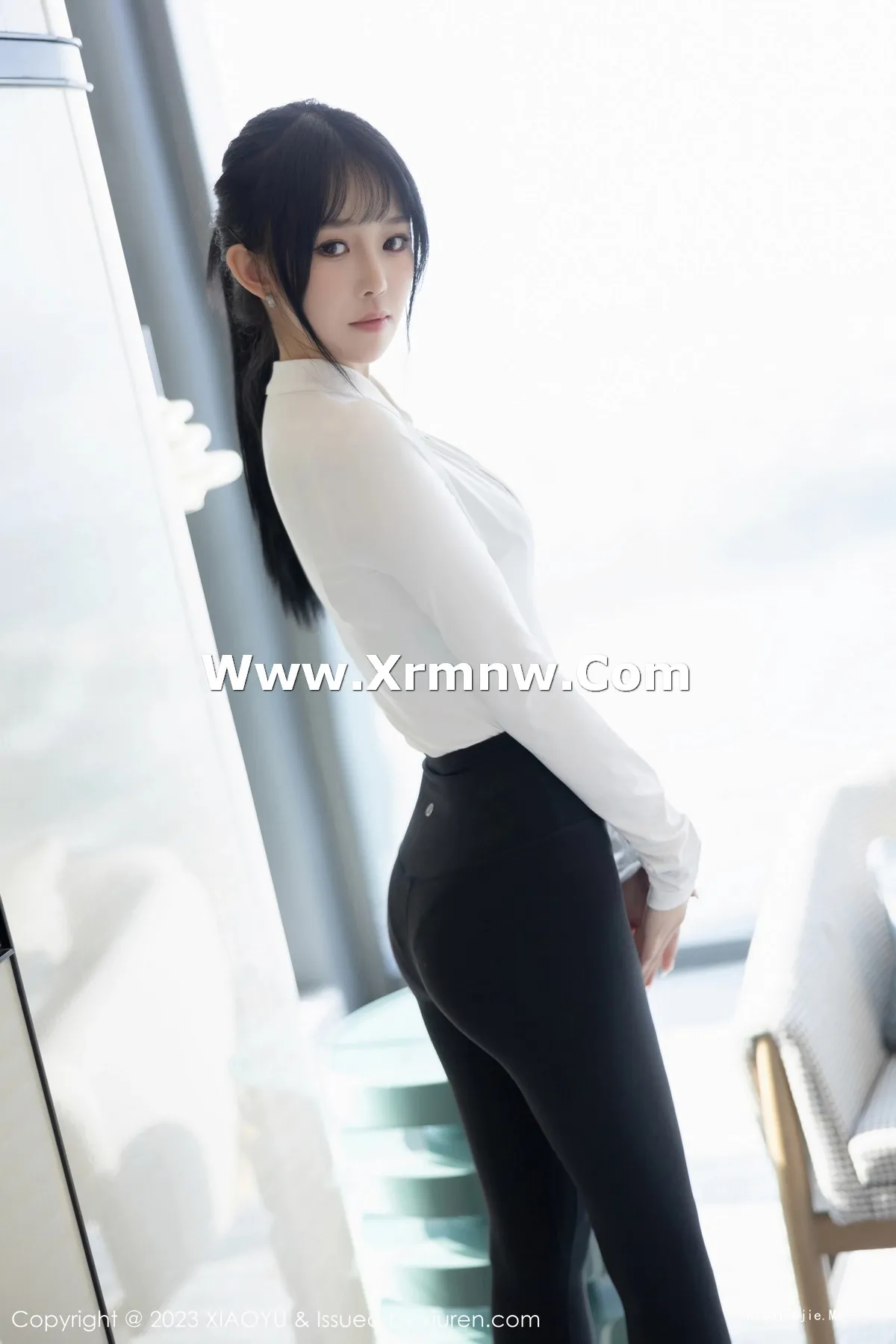 [XiaoYu画语界]Vol.1007_女神徐莉芝Booty脱OL装露性感开档连体黑丝秀曼妙身姿诱惑写真87P